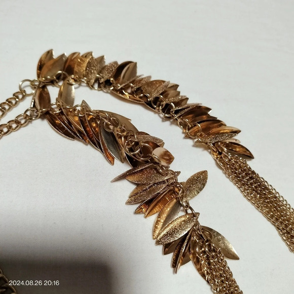 Women's Gold Tone Fashion Statement Multi Strand Leaf Petal Necklace - Picture 5 of 10
